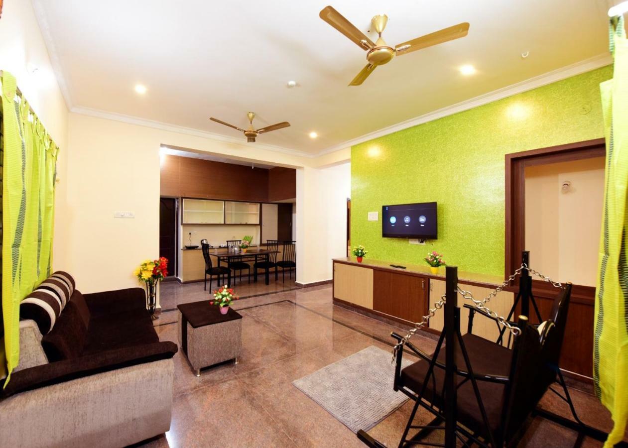 Sree Service Apartments Tirupati Exteriör bild